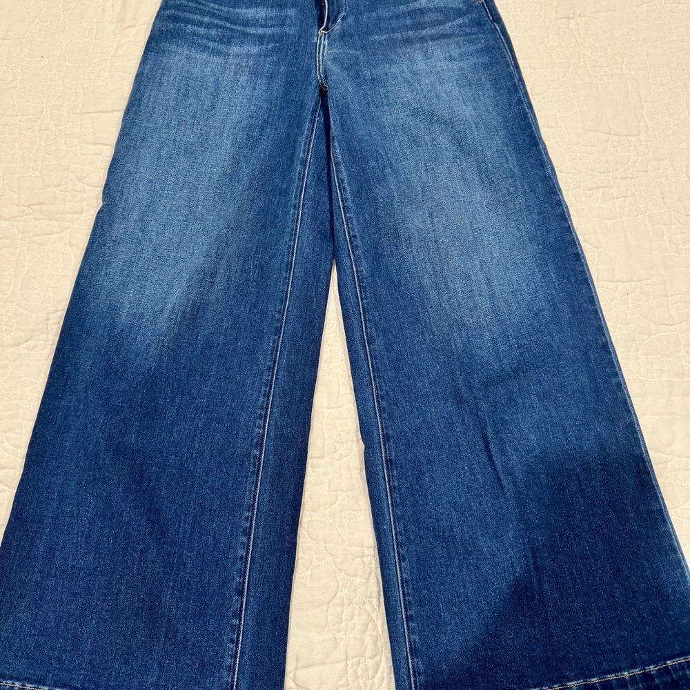 Stylish Blue Wide-Leg Jeans